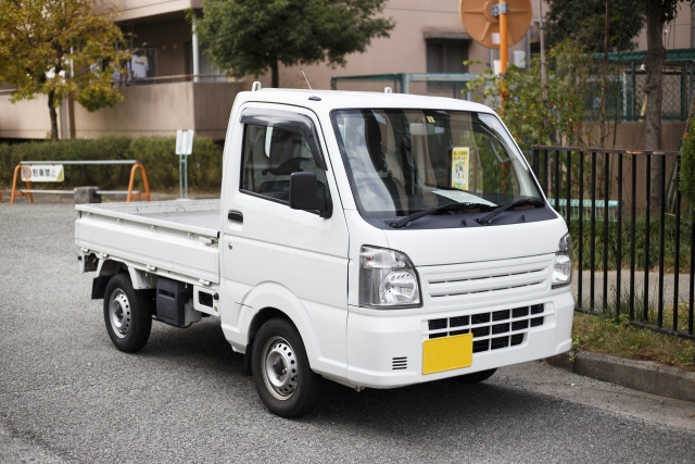 軽トラック運転手付き貸し出し | 便利屋 黒ネコの手
